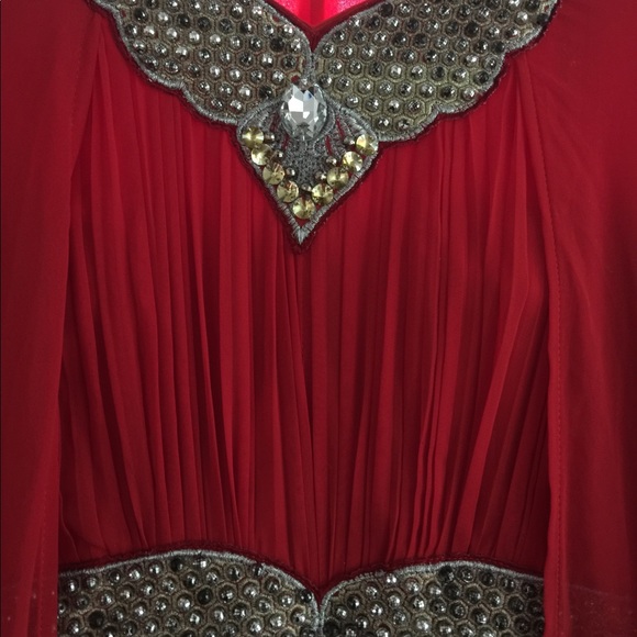 Modest red party dress - Picture 4 of 5